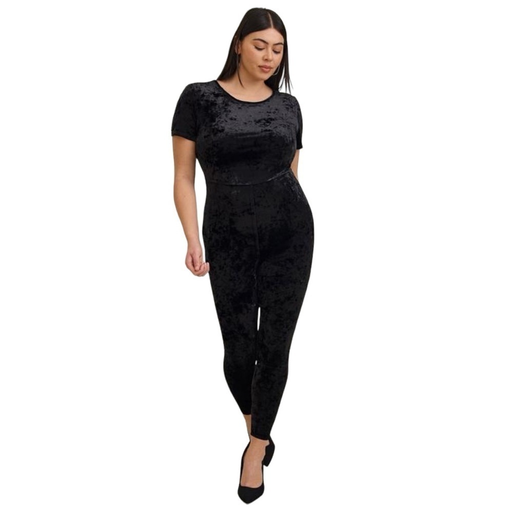 Torrid Full Length Crushed Velvet Short Sleeve Catsuit Black 2 2X